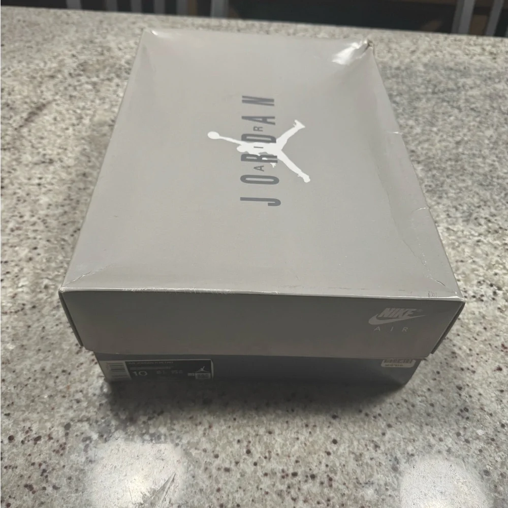 Air Jordan 11 Retro Cool Grey’s size 10 - Picture 7 of 9